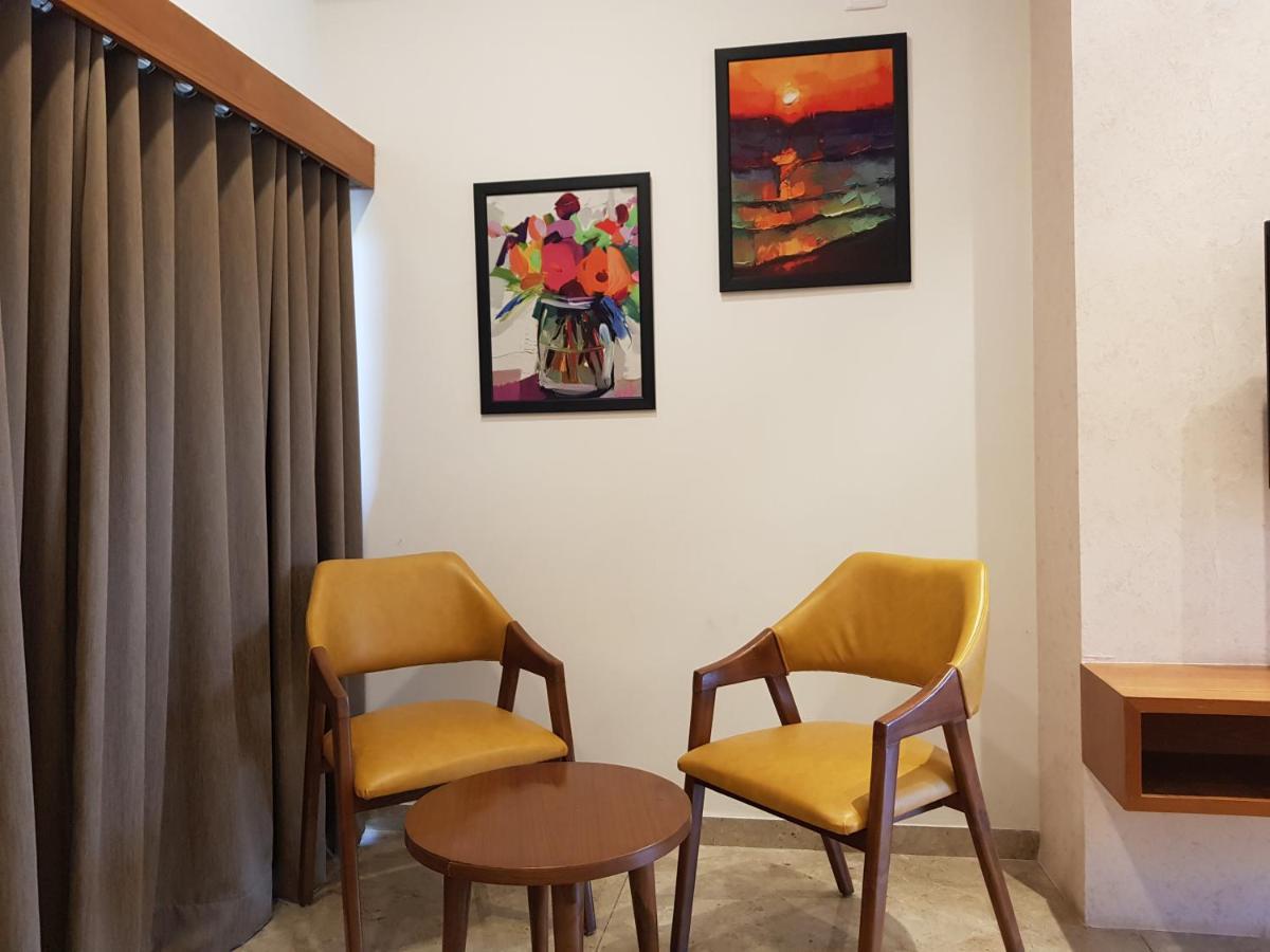 Hotel Club Heaven Palanpur Exterior foto